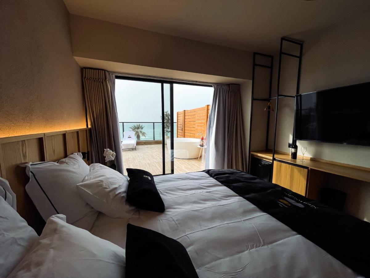 Share Suites Hotel Bat-Yam بات يام المظهر الخارجي الصورة